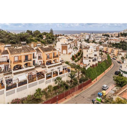 Beautiful Apartment In Nerja With Wifi