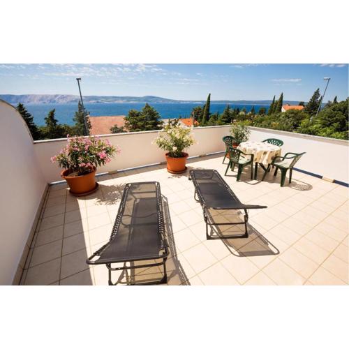Beautiful Apartment In Novi Vinodolski