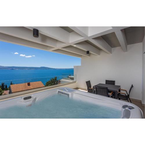 Beautiful Apartment In Novi Vinodolski