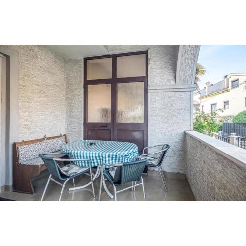 Beautiful Apartment In Porec With Wifi
