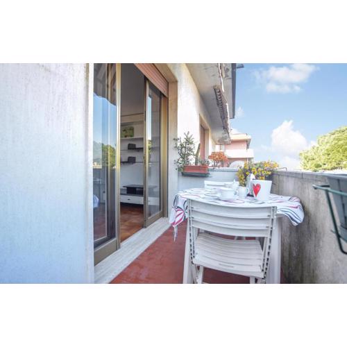 Beautiful Apartment In Viareggio