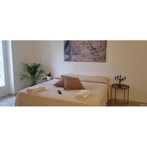 Beautiful Apartment near Ortigia & Central Stations