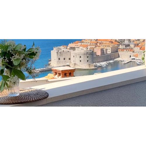 BEAUTIFUL APARTMENT,AMAZING VIEW,parking!