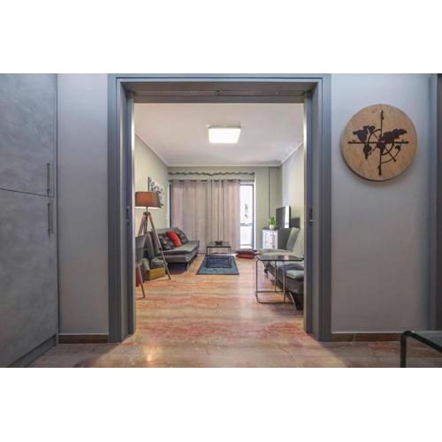 Beautiful apt in Glyfada Center, Papandreou Street
