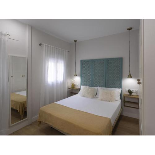 Beautiful Blue Triana Apartment