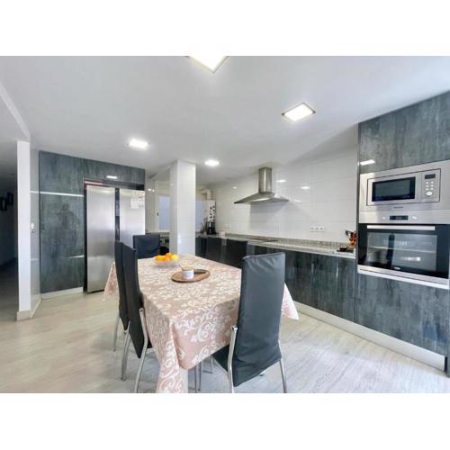Beautiful Center Apartment