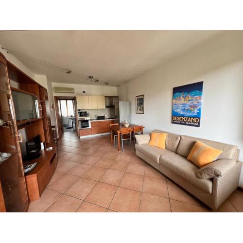 Beautiful Desenzano Apartment