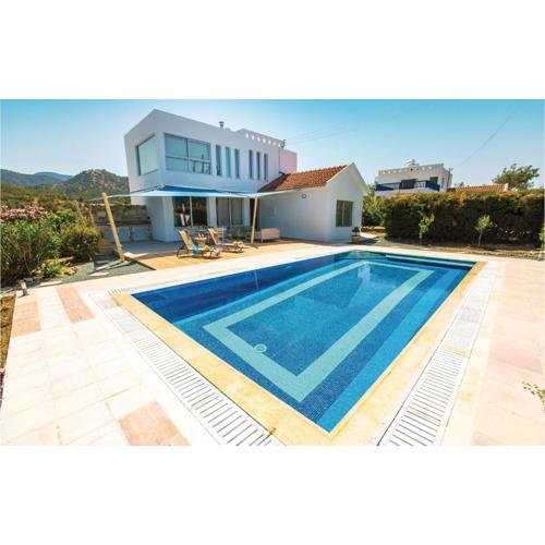 Beautiful Home In Argaka With Kitchen
