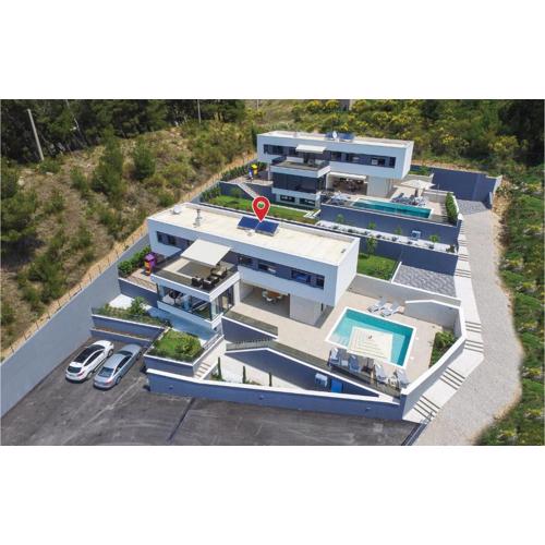 Beautiful Home In Omis With Sauna