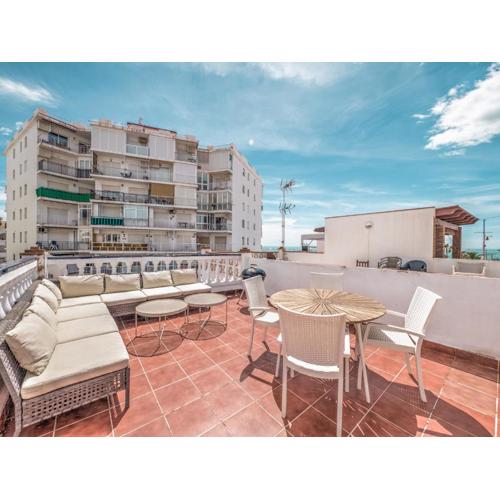 Beautiful house with rooftop terrace in Torrecilla