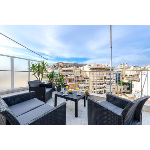 Beautiful loft close to Acropolis