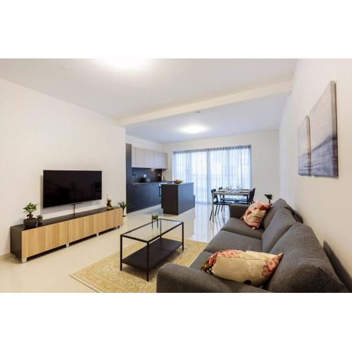Beautiful Modern Central 2br Apt