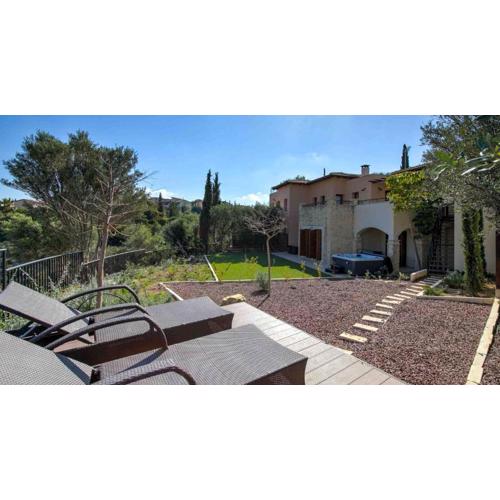 Beautiful, Modern villa IZ01 with Private Garden and Hot Tub on Aphrodite Hills