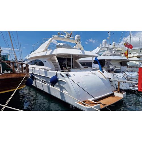 Beautiful Motor Yacht Barcelona