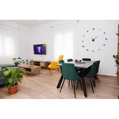 Beautiful new apartment in Petralona