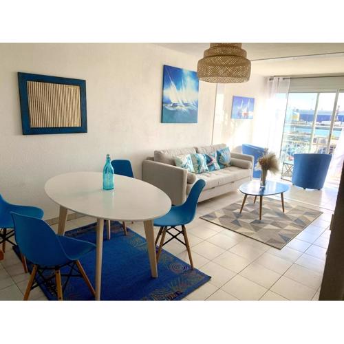 Beautiful P2 center, harbor and sea view