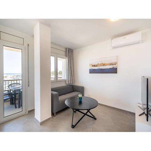 Beautiful renovated apartment with views
