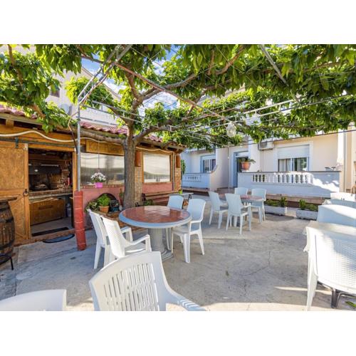 Beautiful studio apartment near sandy beaches