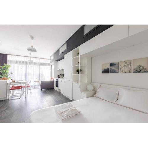 Beautiful Studio W Stunning Views Patio! #371