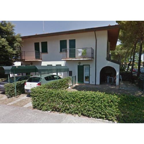 Beautiful Two-Bedroom Villa in Bibione - Beahost