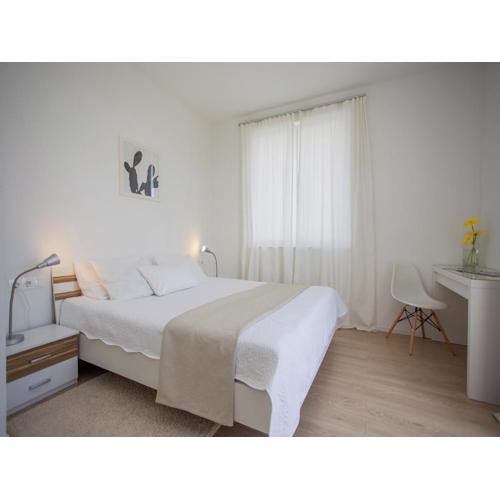 Beautiful villa 100m from the sea, cleaning included