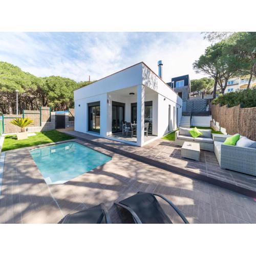 Beautiful villa near Cala Montgó beach