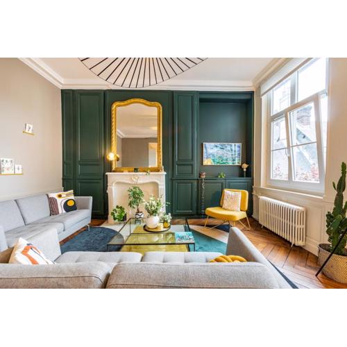 Beaux-arts • 2 chambres 2 SDB • Parking privé