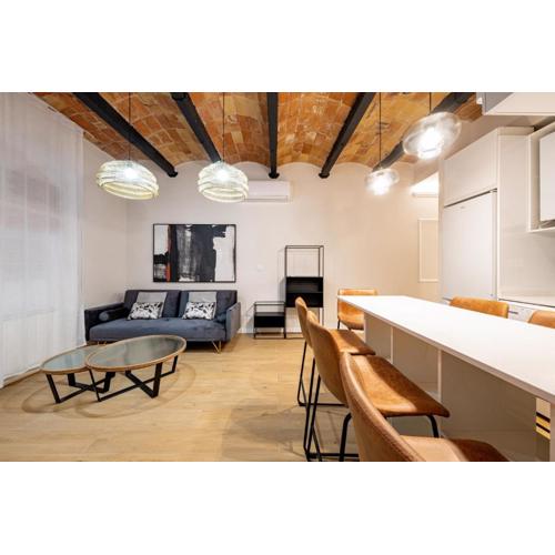 BeBarceloner Eixample Apartments - 4 bedrooms