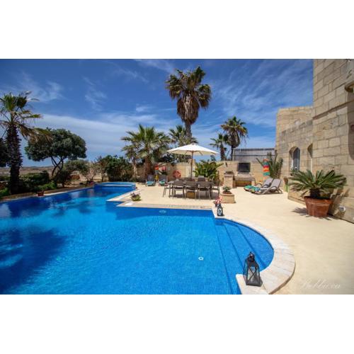 Bebbuxa Holiday Home