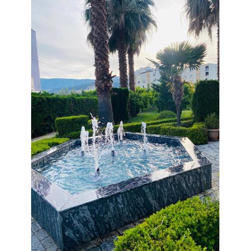 Bed and Breakfast Isra - Garden Retreat