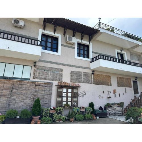bed & breakfast Local Living Edi