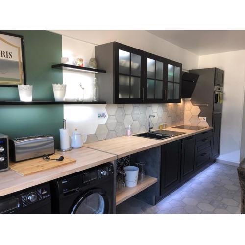 BedinReims luxe wonderful calm in city center, ideal for 2 adults and 3 children free parking