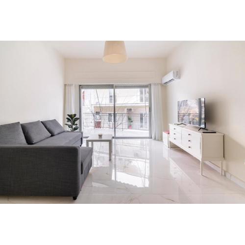 Bee Home - Apartment in Kypseli Central Athens