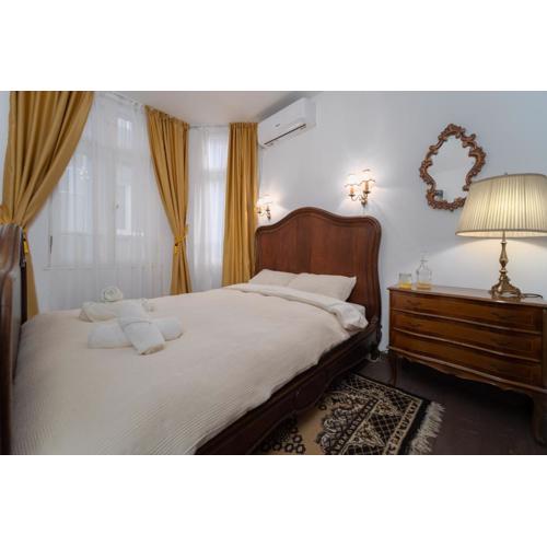 Beehive Hotel and CoWorking