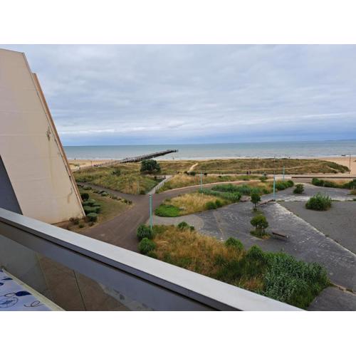 Bel appart rénové 2 ch, face mer, garage, ascenseur - FR-1-323-548