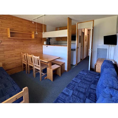 Bel appartement 2 pièces, skis aux pieds, balcon, vue pistes - FR-1-181-2417