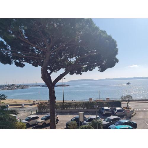 Bel Appartement 3 Pièces avec Terrasse et Climatisation à Sainte-Maxime - FR-1-780-39