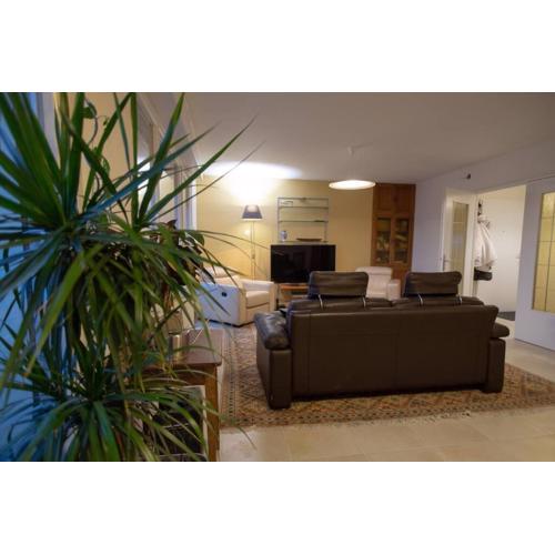 Bel appartement avec baignoire