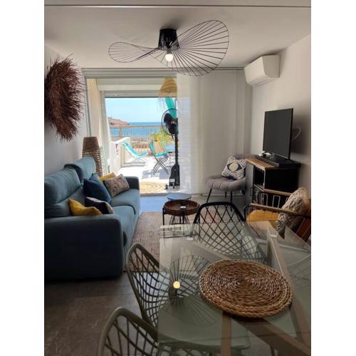 Bel appartement pieds dans l’eau