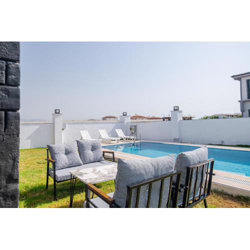 Belek kadriye land of legend otel karşısı luxe villa arka taraf