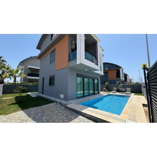 Belek Okuduroğulları villa 1