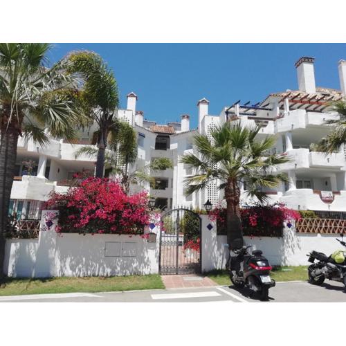 Bella Jacaranda Marbella AGOSTO SOLO POR QUINCENAS
