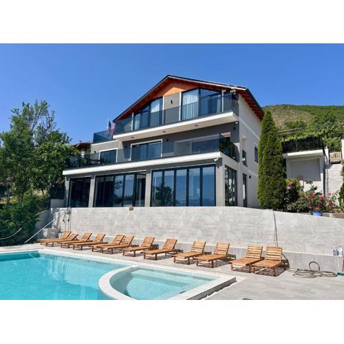Bella Vista Rezidencë
