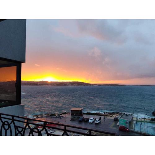 Bellagio Seafront Apartment