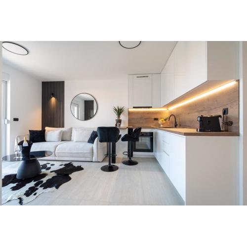 Bellamare Brand New Apartment