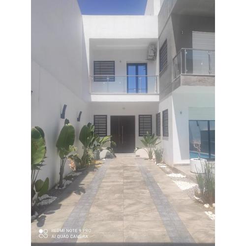 Belle villa avec piscine à Hammamet Nord