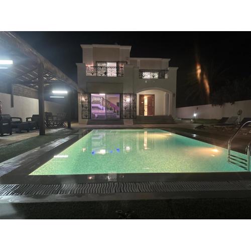Belle Villa Avec Piscine sans vis a vis