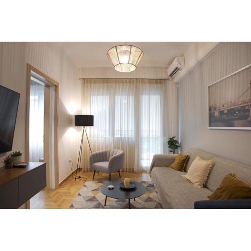 Bellissimo Ctr Stylish Reno 2BR Apt near Acropolis