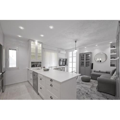 Belva Blue Glyfada Modern 2BR Walk to Ctr & Beach