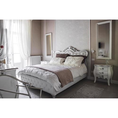 BELVEDERE Luxury Apartment, view on the Lucca Walls